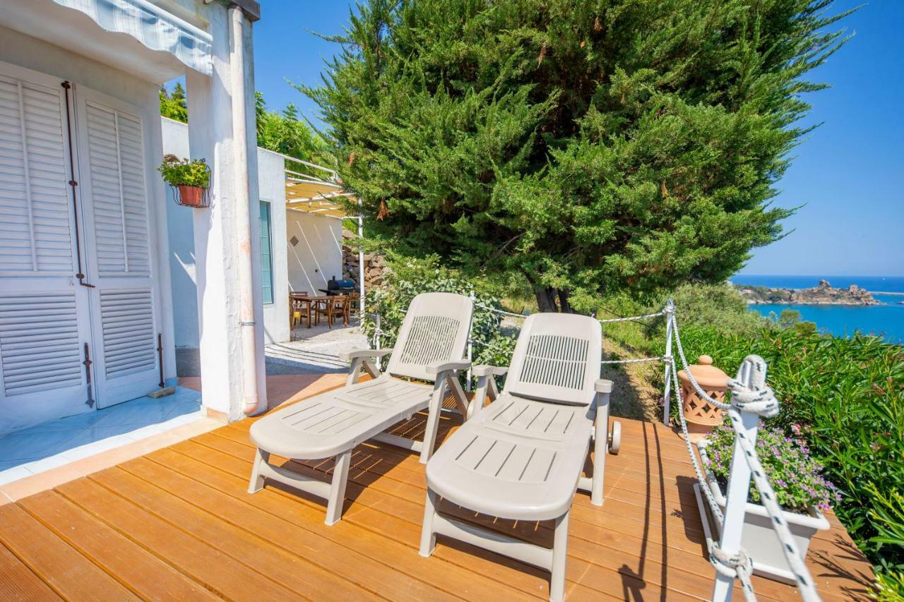 The Sound Of The Sea Villa Чефалу Екстериор снимка